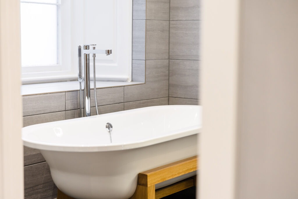 Free Standing Bath – Bedroom